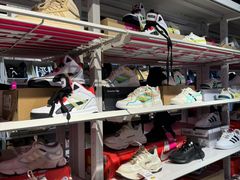 -唯品会(北京国瑞城店)