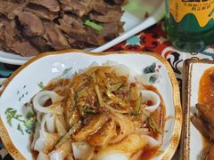 -壹阁胡羊焖饼(特色小吃街店)