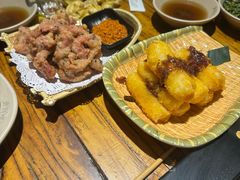 -老牌坊云南鱼豆花火锅(爱建店)