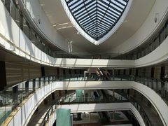 -上海滴水湖皇冠假日酒店