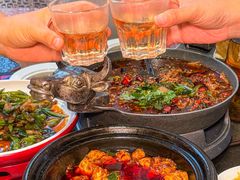 -万重锦·人文川菜馆(骡马市店)