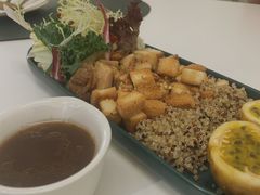 -露露家咖啡店