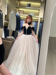 -艾米丽婚纱礼服