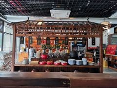 -黄桷树曹家私房菜(江与城店)