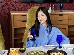 -香格里拉鱼跃地中海西餐厅·牛排披萨