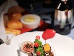 -弦月窗LUNETTE BY AMANDA(复兴路店)