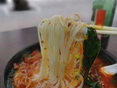 泡椒牛肉丝米线-李米线(总店)