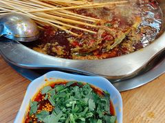 -李记称盘牛杂串串(广厦店)