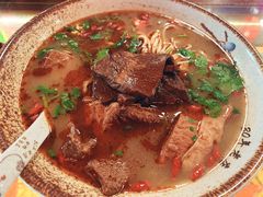 -金杨拉面王小吃面馆·牛三宝面·红烧牛肉粉