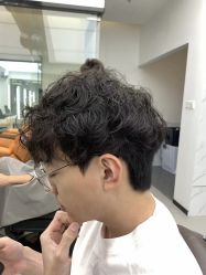 -尤司男士国潮理发馆