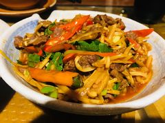 酸笋炒牛肉-醉云喃