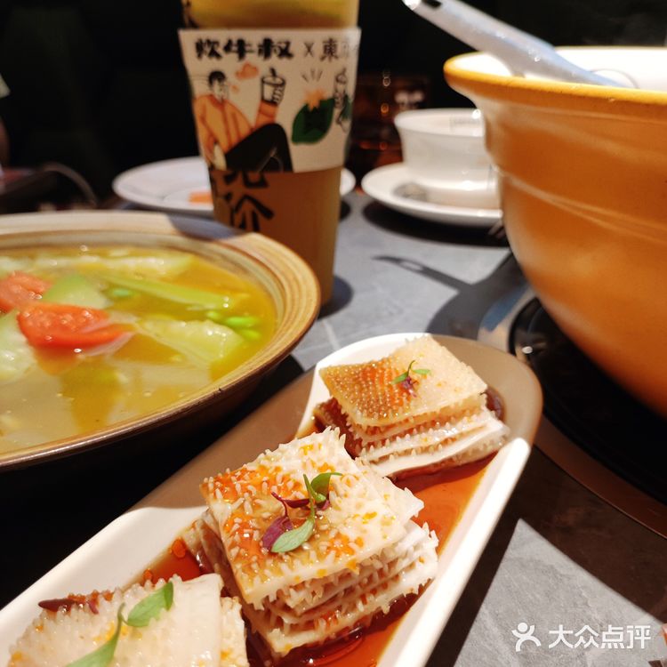 牛气冲天~魔都首家牛煲火锅!
