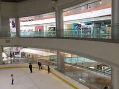 -冰纷万象滑冰场(深圳万象城店)