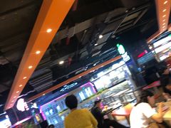 -时尚MEGO商业广场(华新地铁店)