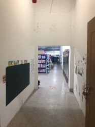 -逝水玩具折扣店