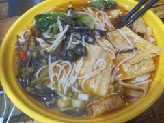 -龍城柳州螺蛳粉(群星路店)