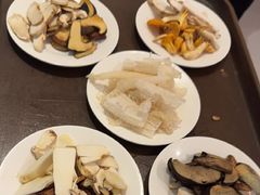 -天宜隆蘑菇宴火锅(石景山旗舰店)