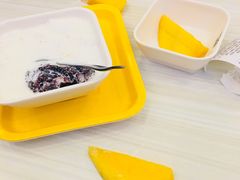 白雪黑糯米芒果甜甜-满记甜品(江桥万达店)