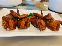 脆皮乳鸽-海逸海鲜酒家(古北店)