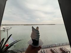 -抱抱地球咖啡馆(国家海洋博物馆店)