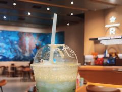 -星巴克臻选(上海合生汇1F店)