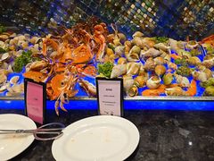 -亚龙湾希尔顿自助餐厅·海鲜·烧烤·沙滩BBQ·现场乐队