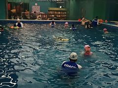 -Swim斯卫姆国际儿童游泳中心(红博中央公园店)
