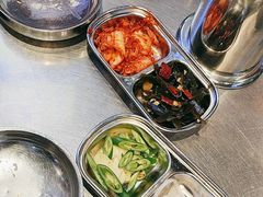 -哈哈碳都·牛肋条无限自助烤肉(台江万达店)