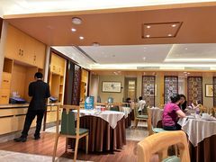 -广州中心皇冠假日酒店·百粤楼