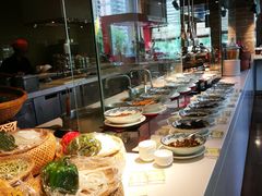 自助取餐区-威珀斯酒店·珀萃美食餐厅 | 海鲜刺身·现烤生蚝·特色烤肉
