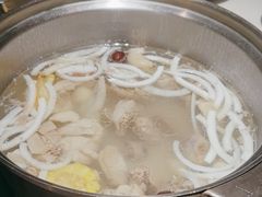 -喃喃椰·糟粕醋·椰子鸡火锅(七堡花园店)