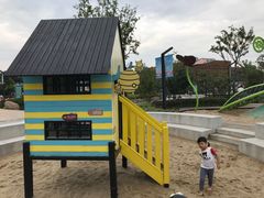 -季高兔窝窝亲子园(上海薰衣草公园店)