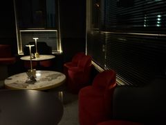 -Mx.cocktail bar