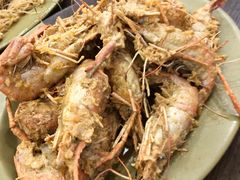 咸蛋黄炒虾-贞姨美食·老字号海鲜大排档