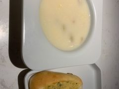 奶油蘑菇浓汤-豪客来牛排(伟诚广场店)