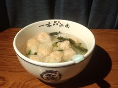 鱼籽虾肉小馄饨-鑫震源·苏式大虾生煎(山塘街店)