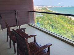 -三亚湾海居铂尔曼度假酒店