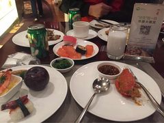 -荣誉国际酒店-云顶旋转餐厅