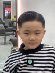 -丝语萱形象