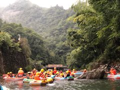 -藏龙百瀑漂流