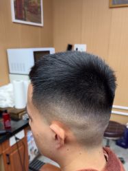 -纯剪男士理发馆·烫染专业店