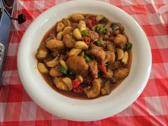 鮰鱼头鱼二吃—红烧-巴陵全鱼席(湖南老字号汴河街店 )