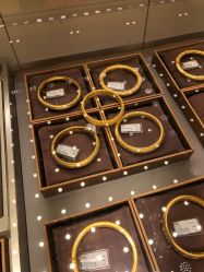 -周大福CHOW TAI FOOK(欧亚卖场店)