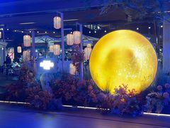 -瑞虹新天地月亮湾
