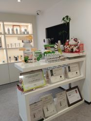 -JNK皮肤管理中心