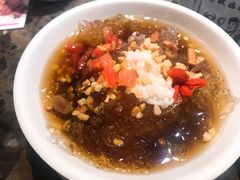 小二冰汤圆-沪小二炭火蛙锅(淮海中路美食不夜城店)
