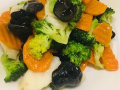 -十二饭点·川菜(北站圆融店)