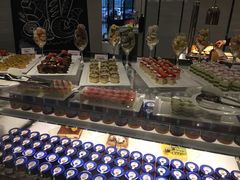 -飨食汇全日制餐厅·昆山皇冠假日酒店(九方店)
