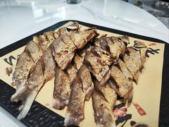 -贝尔大酒店(海拉尔伊仕丹购物广场店)