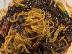 炸酱面-桃园中华料理炸酱面(燕儿岛路店)